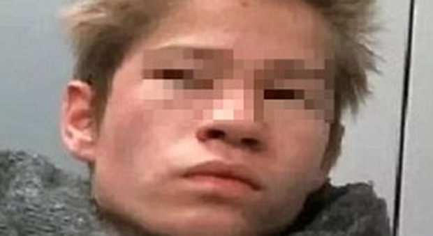 Usa, 17enne russo uccide i genitori adottivi e si barrica in casa: stanato dalla polizia dopo 12 ore