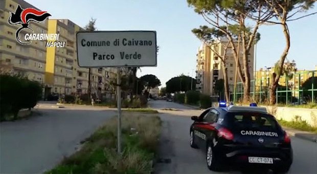 Caivano: blitz dei carabinieri al Parco Verde, sequestrati droga e sistemi di sorveglianza