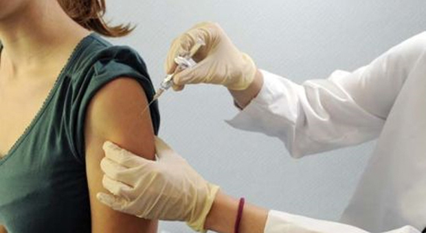 L’influenza “anticipa”, ma i vaccini arriveranno solo a novembre