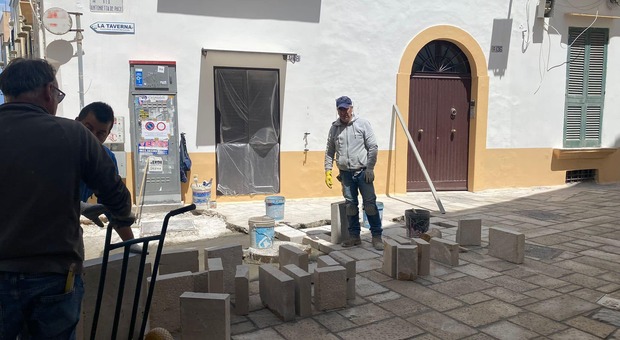 Via ai lavori: torna il basolato in cinque vie del centro storico di Gallipoli