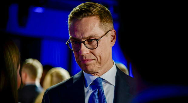 Elezioni Finlandia, Alexander Stubb eletto nuovo presidente: l'ex premier di centrodestra vince al ballottaggio