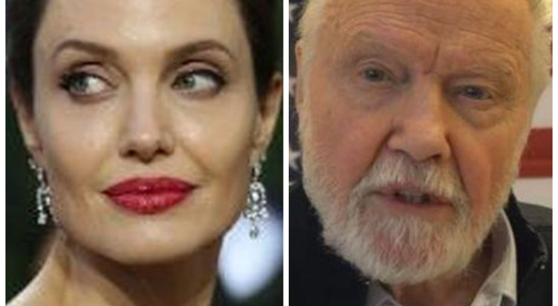 Angelina Jolie contro Israele per i bombardamenti su Gaza, il papà Jon Voigt l'attacca: «Mi hai deluso»