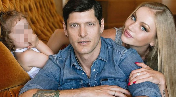 Aldo Montano, la moglie incinta Olga Plachina e la figlia Olimpia (Instagram)