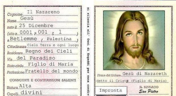 Radio Maria posta la carta d'identità di Gesù: «Statura alta e capelli divini». Scoppia la polemica