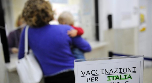 Medici anti-vaccinazioni: “processo” per i primi tre