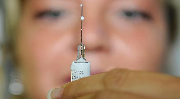 Moderna supera Pfizer: vaccino efficace al 94,5%. Mercati accelerano