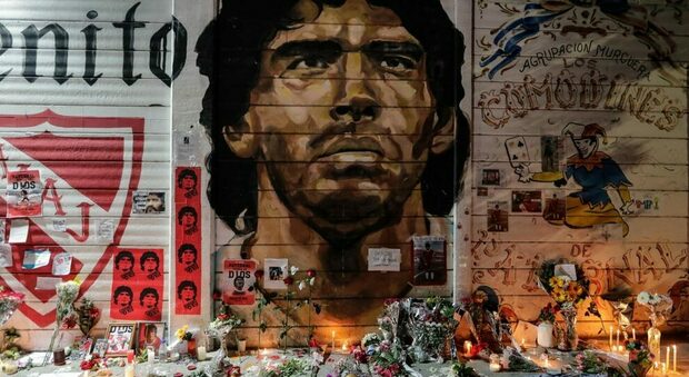 Maradona, dal San Paolo a Baires: gli stadi del mondo piangono el Diez