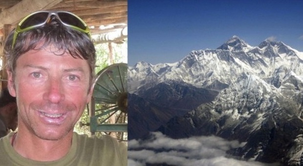 Mario Vielmo e una veduta dell'Everest
