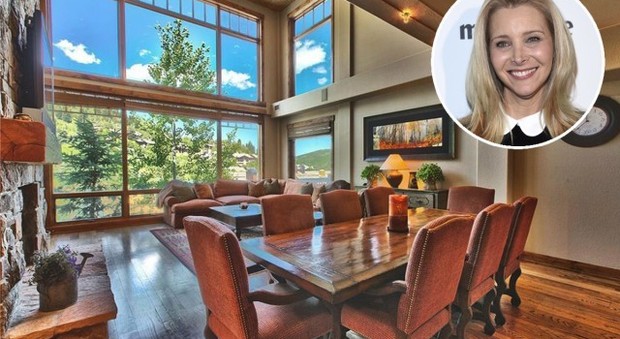 immagine Lisa Kudrow, la Phoebe di Friends, ha venduto il suo “duplex” dello Utah per 3,6 milioni di dollari