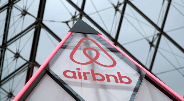 Airbnb, la guardia di finanza sequestra 779 milioni di euro: «Ha evaso tasse per oltre 3 miliardi in Italia»