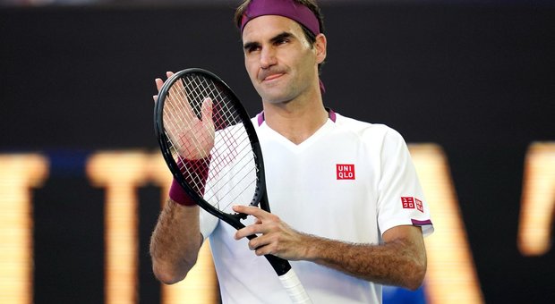 Federer, nuova operazione al ginocchio «Torno nel 2021»