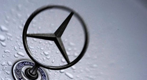 Daimler mette di malumore FCA e gli automotive europei