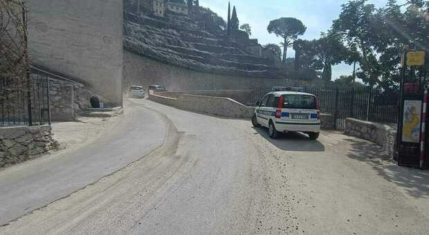 La strada Ravello-Castiglione chiusa