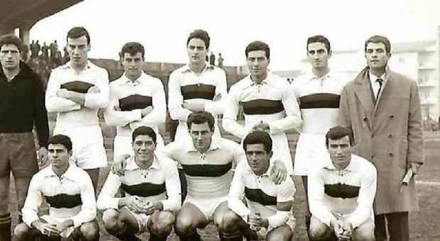 Alvaro Turchetti allenatore del Tarquinia del 1961-62 (Foto dall'archivio Sport Viterbese)
