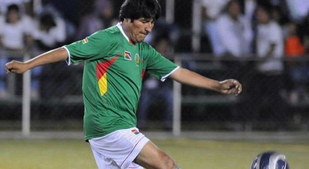 Bolivia, team di serie A ingaggia il presidente della Repubblica Morales