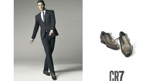 Cristiano Ronaldo lancia una collezione di scarpe su Amazon