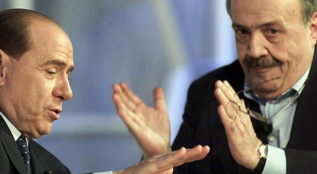 Mafia, Berlusconi indagato anche per l'attentato a Costanzo: pm lo accusano di 23 reati