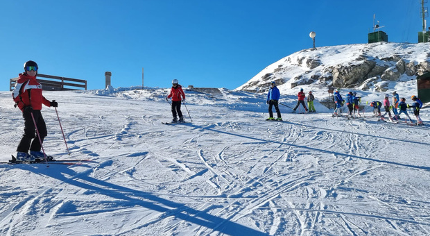 Ascoli, quattro feriti sulle piste da sci di Monte Piselli. Colto da infarto e salvato un uomo di 49 anni
