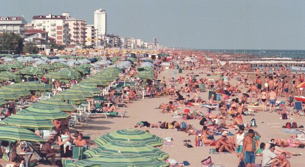 Jesolo, la spiaggia (foto di archivio)