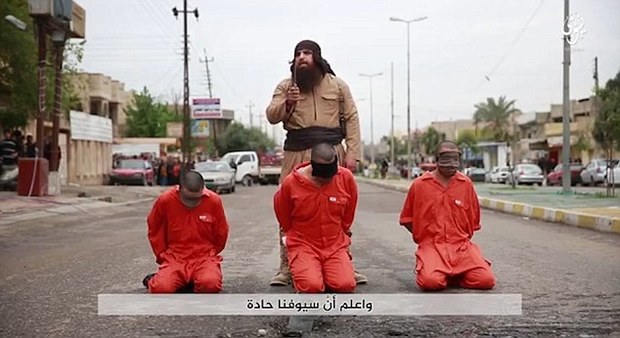 Isis, jihadista decapita un peshmerga e lancia nuove minacce: «Guardate cosa abbiamo fatto a Bruxelles»
