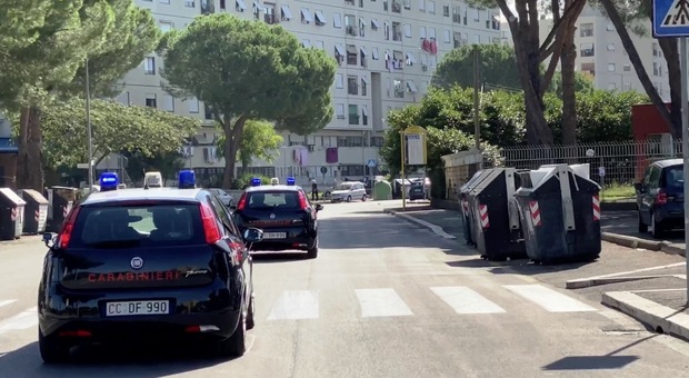 Roma, trovato in possesso di 32 dosi di cocaina: arrestato diciottenne. Altri tre fermi a Tor Bella Monaca