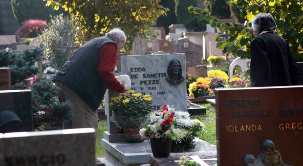Cimiteri, tornano i custodi in quelli di Udine: verificheranno che tutto sia a posto