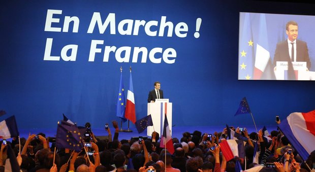Vince Macron, i mercati festeggiano: Borse su, Milano +5%, vola l'euro