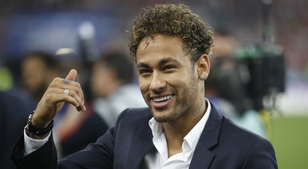 Neymar, pronto a lasciare il Psg: il Madrid e lo United in agguato
