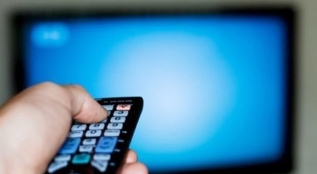 Tv, cambia il segnale digitale, in arrrivo gli incentivi per comprare nuovi apparecchi