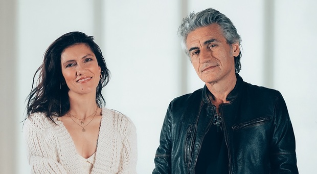 Ligabue ed Elisa tornano a duettare dopo 14 anni: i due artisti insieme nel brano "Volente o nolente"