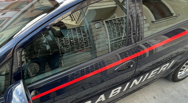 Civitanova, in casa gli trovano l'hashish e 13mila euro in contanti: arrestato un pusher 56enne
