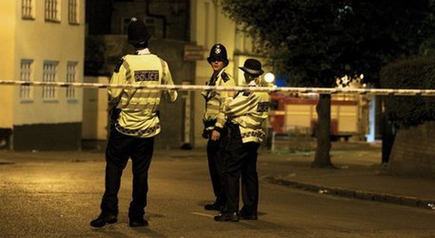 Londra, italiano uccide un poliziotto, lo smembra e tenta di scioglierlo nell'acido