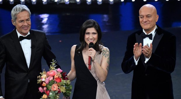 Sanremo 2019, Elisa da brividi: duetto con Baglioni sulle note di "Vedrai Vedrai"
