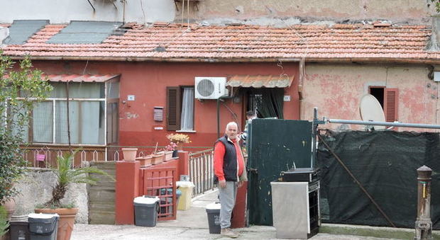 Fuga di gas a Lanuvio, esplosione in casa mentre anziani preparano la colazione