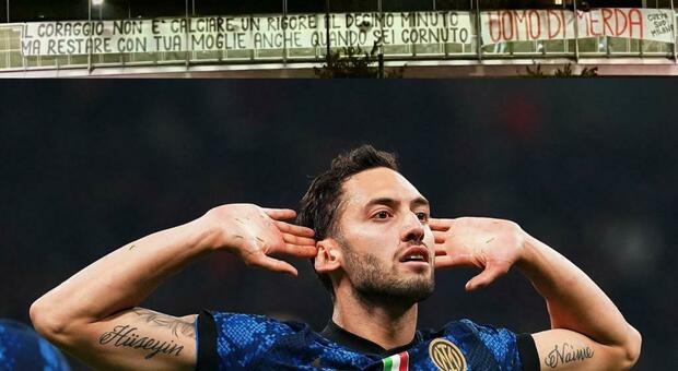 Milan-Inter, la Curva Sud risponde a Calhanoglu: spunta lo striscione «Uomo di me**a»