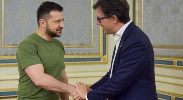 Nardella in missione a Kiev incontra Zelenskij: «Ricostruiamo il futuro»