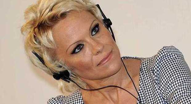 Pamela Anderson a Taormina: «Le tette? Mi hanno aiutato»