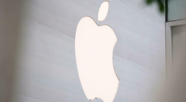 Apple, bloccate transazioni fraudolente: «Rifiutate più di 1,7 milioni di app, non rispettavano standard»
