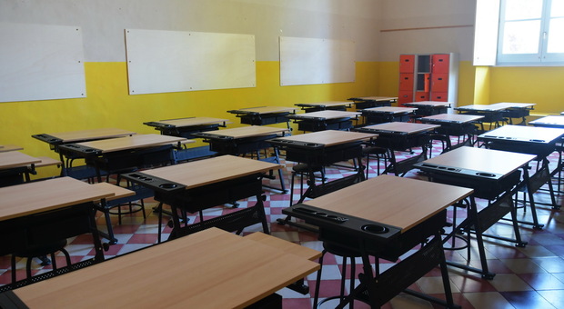 Scuola senza personale: in Puglia mancano 10.000 unità fra presidi, professori e personale Ata