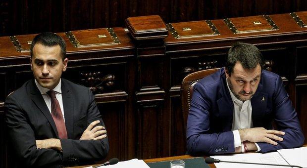 Siri indagato, Salvini: «M5s vuole la crisi, ma io aspetto le Europee»