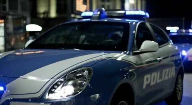 Bologna choc, due ragazze di vent'anni prese a pugni in faccia e rapinate: fermati due nordafricani