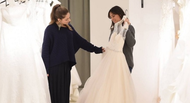 Flavia Pennetta prova l'abito da sposa