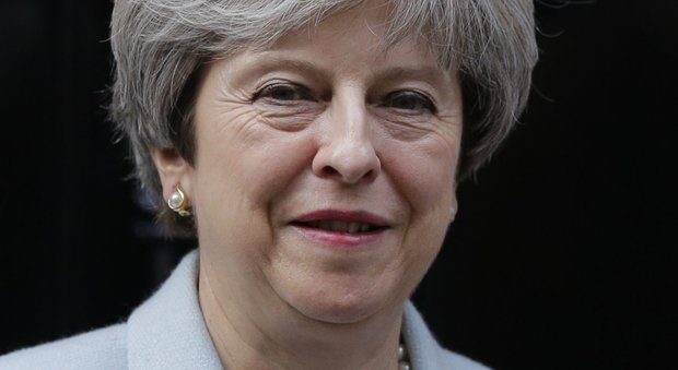 Londra, molestie in Parlamento: Theresa May convoca i leader dei partiti per contromosse urgenti