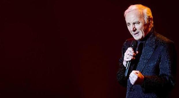 Charles Aznavour ancora in scena a 90 anni: concerto a Roma il primo luglio | Foto