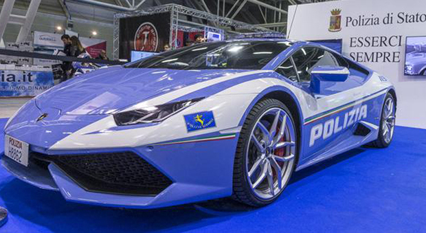 La Lamborghini Huracan con la livrea della Polizia