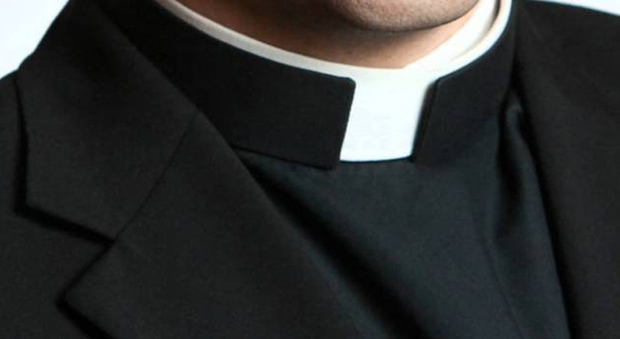 Ricattavano il prete con il video hard: coppia condannata a tre anni