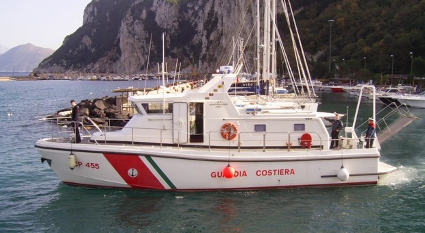 Turista investito a Capri: niente elicottero ma trasporto via mare, è grave. Albergatori pronti alla serrata