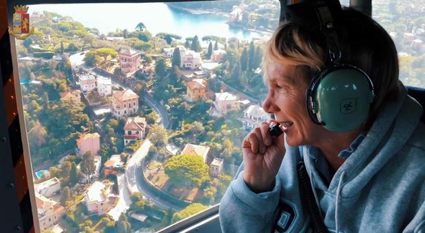 Ponte Morandi, mamma Paola vola in elicottero: «Era il desiderio di mio figlio, morto nel crollo»