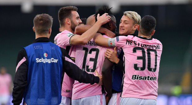 Serie B, tris del Palermo contro l'Avellino: scivolano il Venezia e il Parma