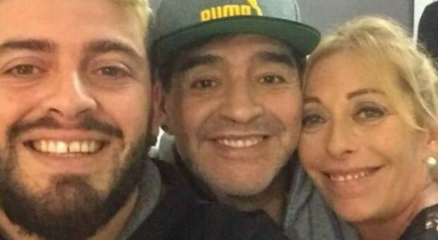 Maradona Jr con Cruciani, lite e insulti in diretta radio: «Mongoloide, fai una trasmissione di me**a»